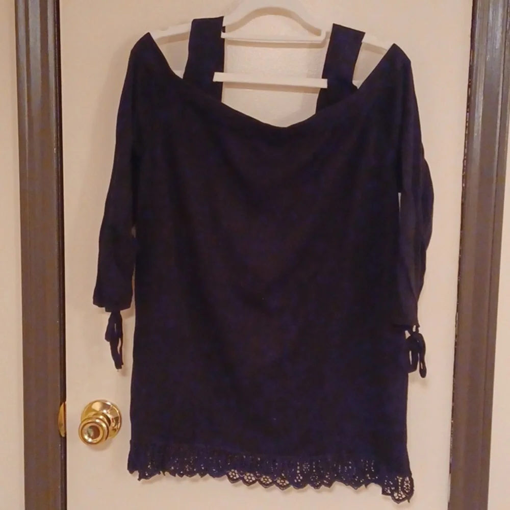 Chicos black cold shoulder sweater - Picture 1 of 8